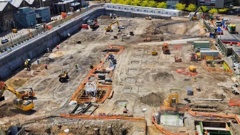 Builder Collapse Avalance Picking Up Speed - image 4